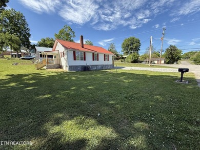Beautifully remodeled ranch home located in the heart of - photo 45