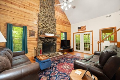 A peaceful retreat surrounded by nature - perfect for living - photo 3