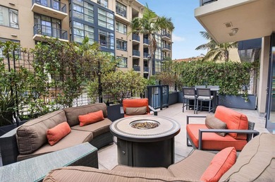 Experience true urban living at its finest in this exceptional - photo 1