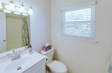 Seller Motivated. New Price. Freshly painted 3BR/1.5BA 2-story W - photo 11