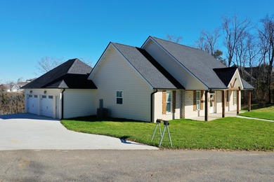 New Construction in Emerald Pointe | Overlooking Picturesque - photo 4