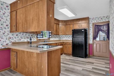 Welcome to 261 Glenview Dr in beautiful Estill Springs, TN! This - photo 15