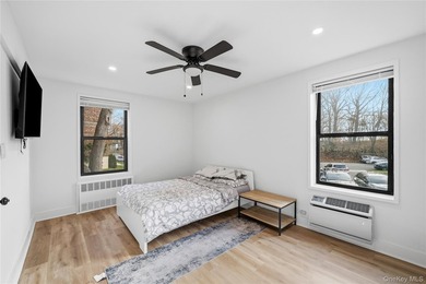 Beautiful 2 Bedroom Unit located on the 1st Floor of Cambridge - photo 16