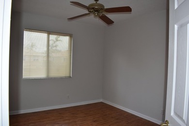 Beautifully maintained 3 bedroom 2.5 bathroom1 car garage - photo 19
