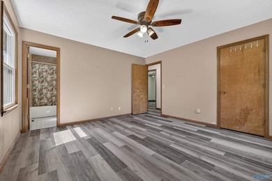 Welcome to 261 Glenview Dr in beautiful Estill Springs, TN! This - photo 24