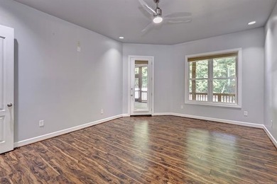 Versatile, Spacious, Move-In Ready - With NO HOA in the heart of - photo 24