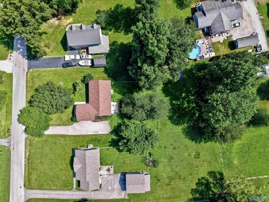 Welcome to 261 Glenview Dr in beautiful Estill Springs, TN! This - photo 29
