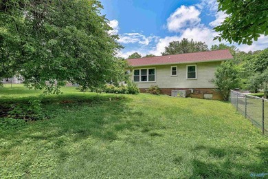 Welcome to 261 Glenview Dr in beautiful Estill Springs, TN! This - photo 31