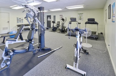 Seller Motivated. New Price. Freshly painted 3BR/1.5BA 2-story W - photo 33