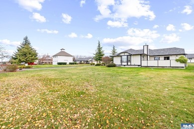 Beautiful home on a desirable corner lot in Sequim's - photo 35
