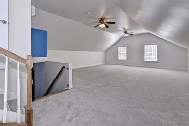 Versatile, Spacious, Move-In Ready - With NO HOA in the heart of - photo 36