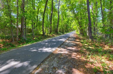 Seller Motivated. New Price. Freshly painted 3BR/1.5BA 2-story W - photo 37