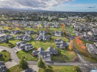 Beautiful home on a desirable corner lot in Sequim's - photo 39