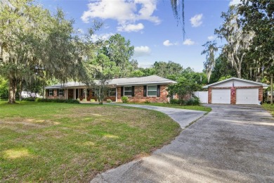 Lake Griffin Home For Sale in Leesburg Florida