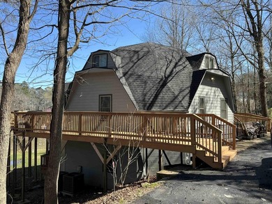 Lake Hamilton Home For Sale in Hot Springs Arkansas