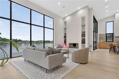 Experience the pinnacle of lakeside luxury at 16 Seminole Circle - photo 8