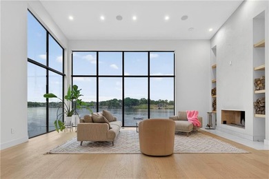 Experience the pinnacle of lakeside luxury at 16 Seminole Circle - photo 9