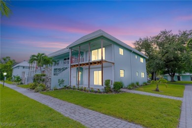 Caloosahatchee River Condo For Sale in Fort Myers Florida
