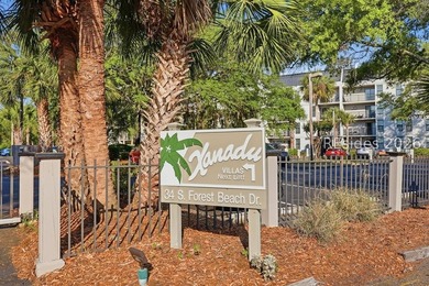 Located right in the heart of Forest Beach, this 2 bed/2 bath - photo 1