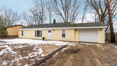Duck Lake - Oakland County Home Active Under Contract in Highland Michigan