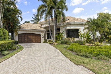 Exceptional waterfront property in a gated Palm Beach Gardens - photo 2