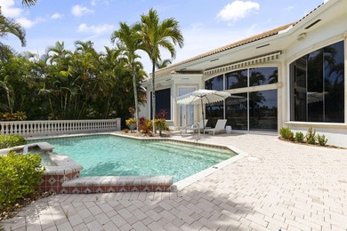 Exceptional waterfront property in a gated Palm Beach Gardens - photo 4