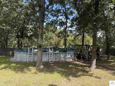 Everything On One Level in this nice 3 bedroom, 2 1/2 bath