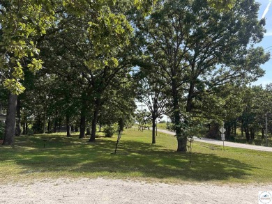 Everything On One Level in this nice 3 bedroom, 2 1/2 bath