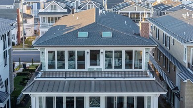 Welcome to The Eminence, where exceptional land, privacy, and - photo 3