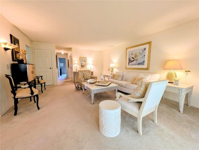 Lake Condo For Sale in Cedar Rapids, Iowa