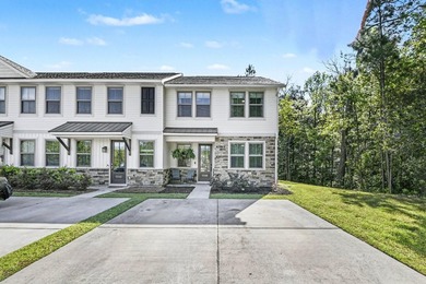 Luxury meets affordability! This stunning townhome is turn key - photo 1