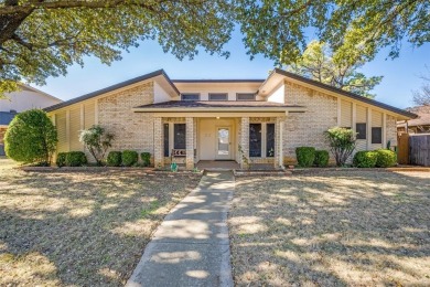Lake Home For Sale in Hickory Creek, Texas