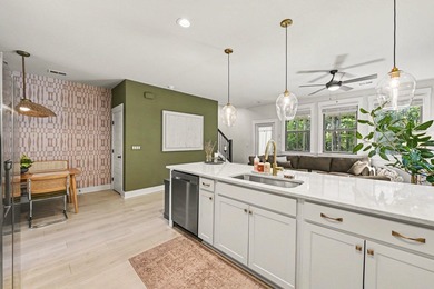 Luxury meets affordability! This stunning townhome is turn key - photo 10