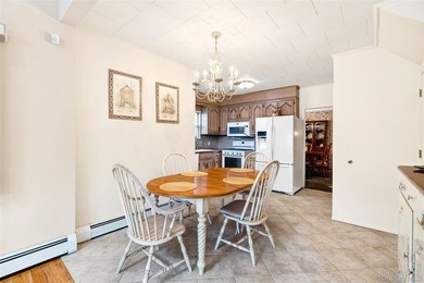 COUNTRY CLUB PROPER - Meticulously maintained detached Colonial - photo 16