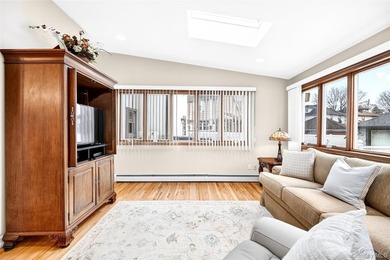 COUNTRY CLUB PROPER - Meticulously maintained detached Colonial - photo 22
