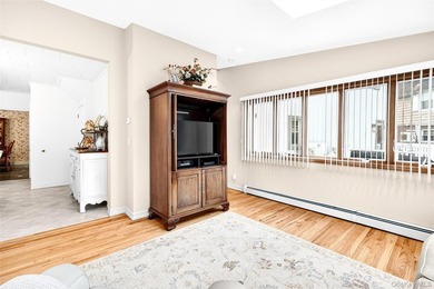 COUNTRY CLUB PROPER - Meticulously maintained detached Colonial - photo 23
