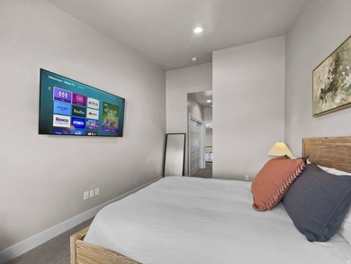 BUILT & Ready to occupy! Experience year-round mountain living - photo 23