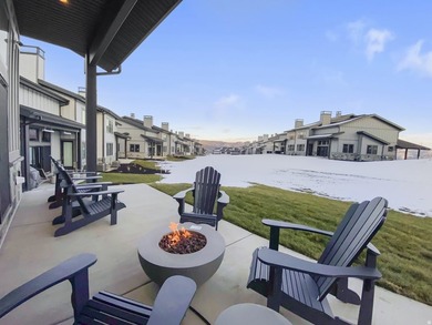 BUILT & Ready to occupy! Experience year-round mountain living - photo 24