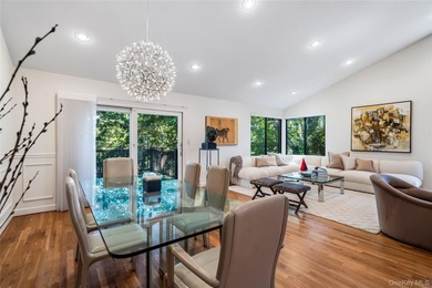 Nestled on a quiet cul-de-sac within the prestigious Estates I - photo 5