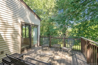 Nestled on a quiet cul-de-sac within the prestigious Estates I - photo 6