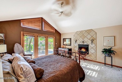 Splendor on the lake! A beautiful manicured, level lot on a - photo 26