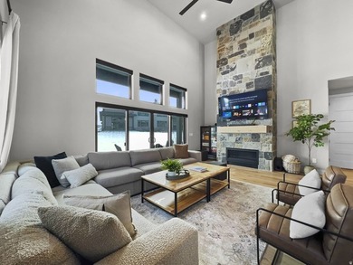 BUILT & Ready to occupy! Experience year-round mountain living - photo 27