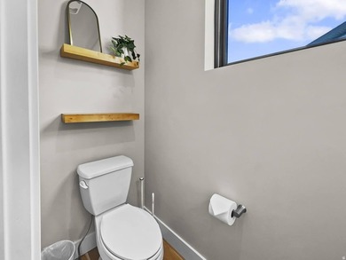 BUILT & Ready to occupy! Experience year-round mountain living - photo 32