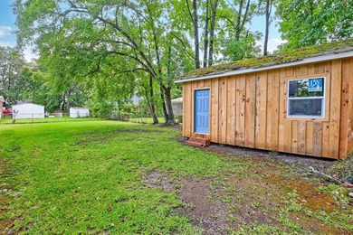 Beautifully renovated brick ranch home tucked away in the heart - photo 40