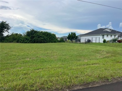 Great FRESHWATER CANAL Lot with SOUTHERN EXPOSURE. - Excellent - photo 2