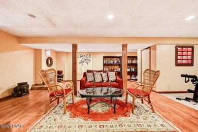 Splendor on the lake! A beautiful manicured, level lot on a - photo 44