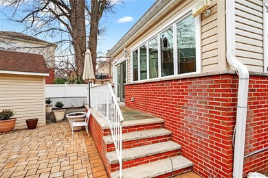 COUNTRY CLUB PROPER - Meticulously maintained detached Colonial - photo 46