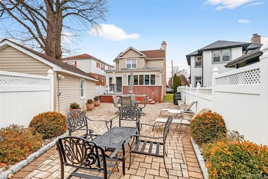 COUNTRY CLUB PROPER - Meticulously maintained detached Colonial - photo 48