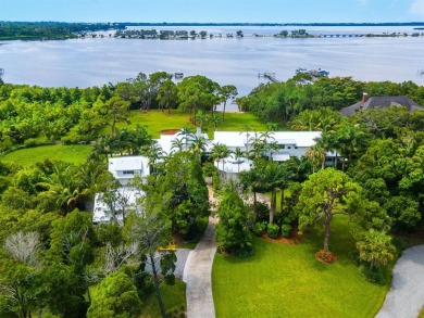 (private lake) Home For Sale in Bradenton Florida