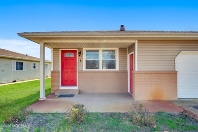 BUYERS UNABLE TO CLOSE - Updated Yellowstone model offering 2 - photo 3